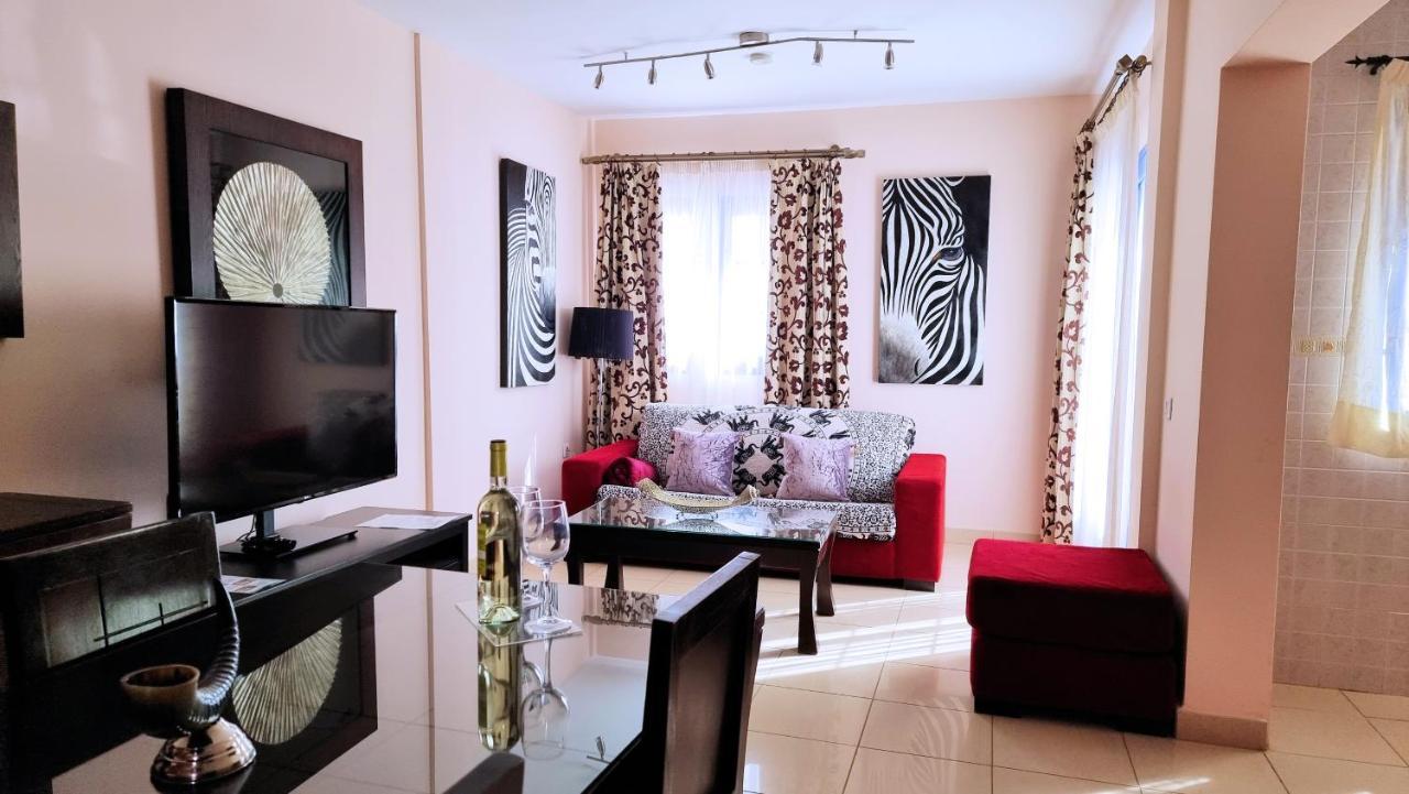 Evita Beach Suites Exclusivas Caleta de Sebo Bagian luar foto