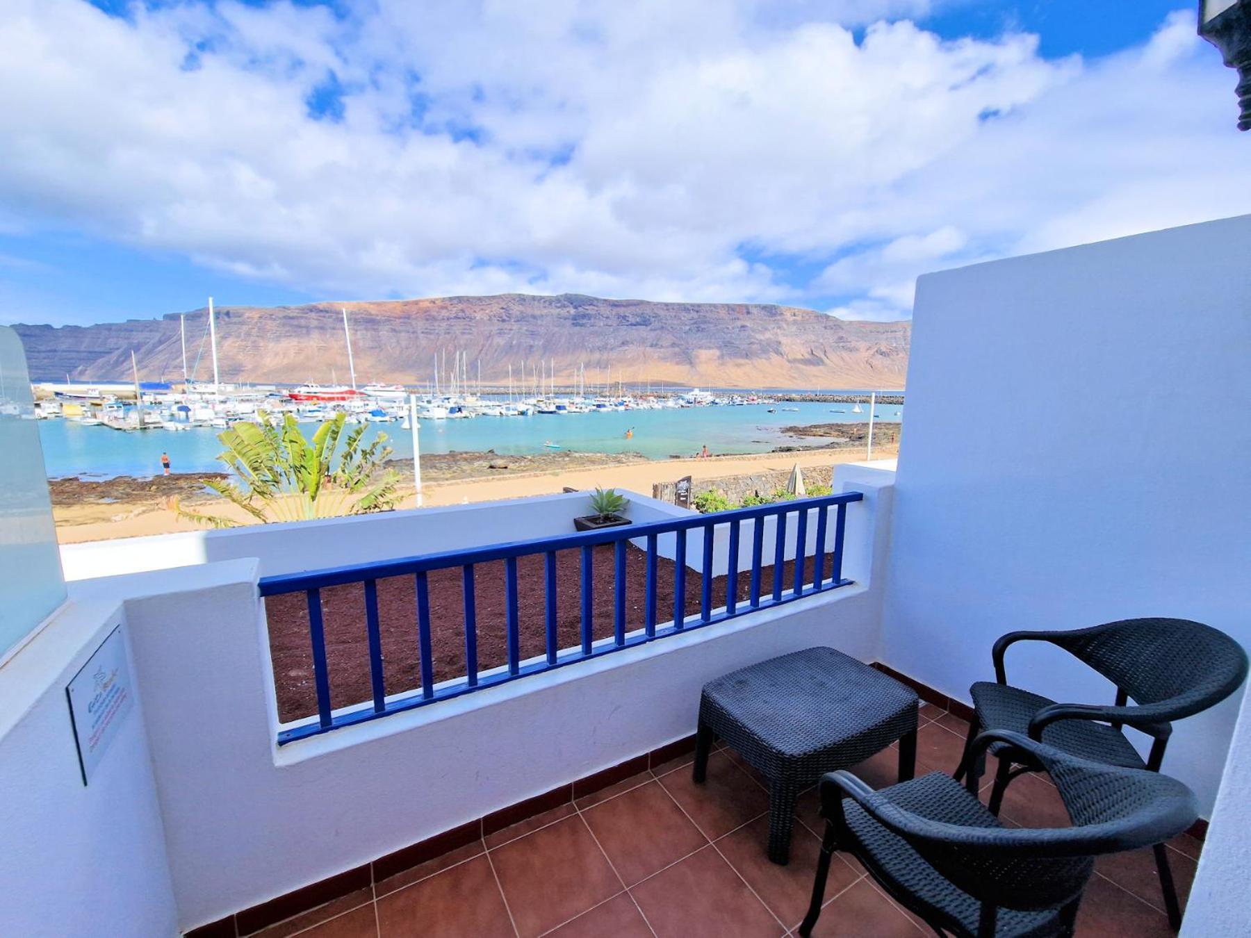 Evita Beach Suites Exclusivas Caleta de Sebo Bagian luar foto